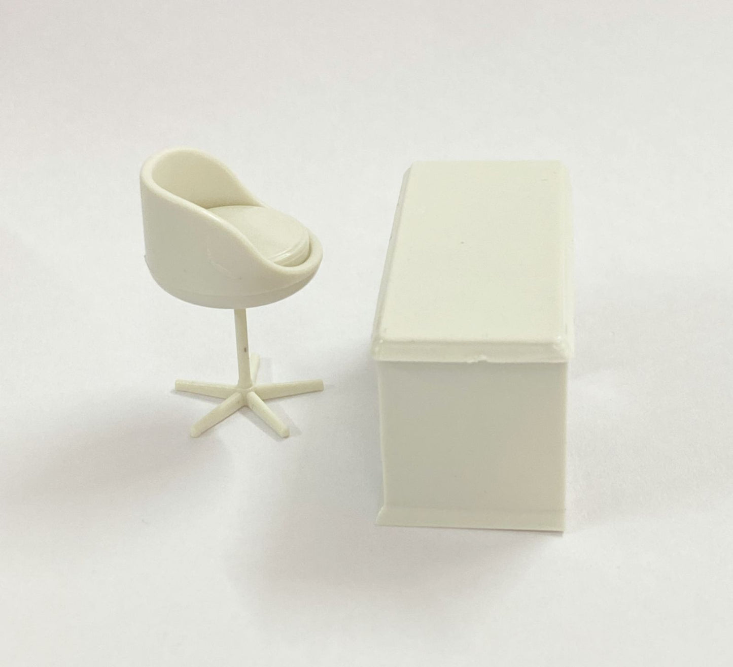 TABLE CHAIR – miniature set – design 580