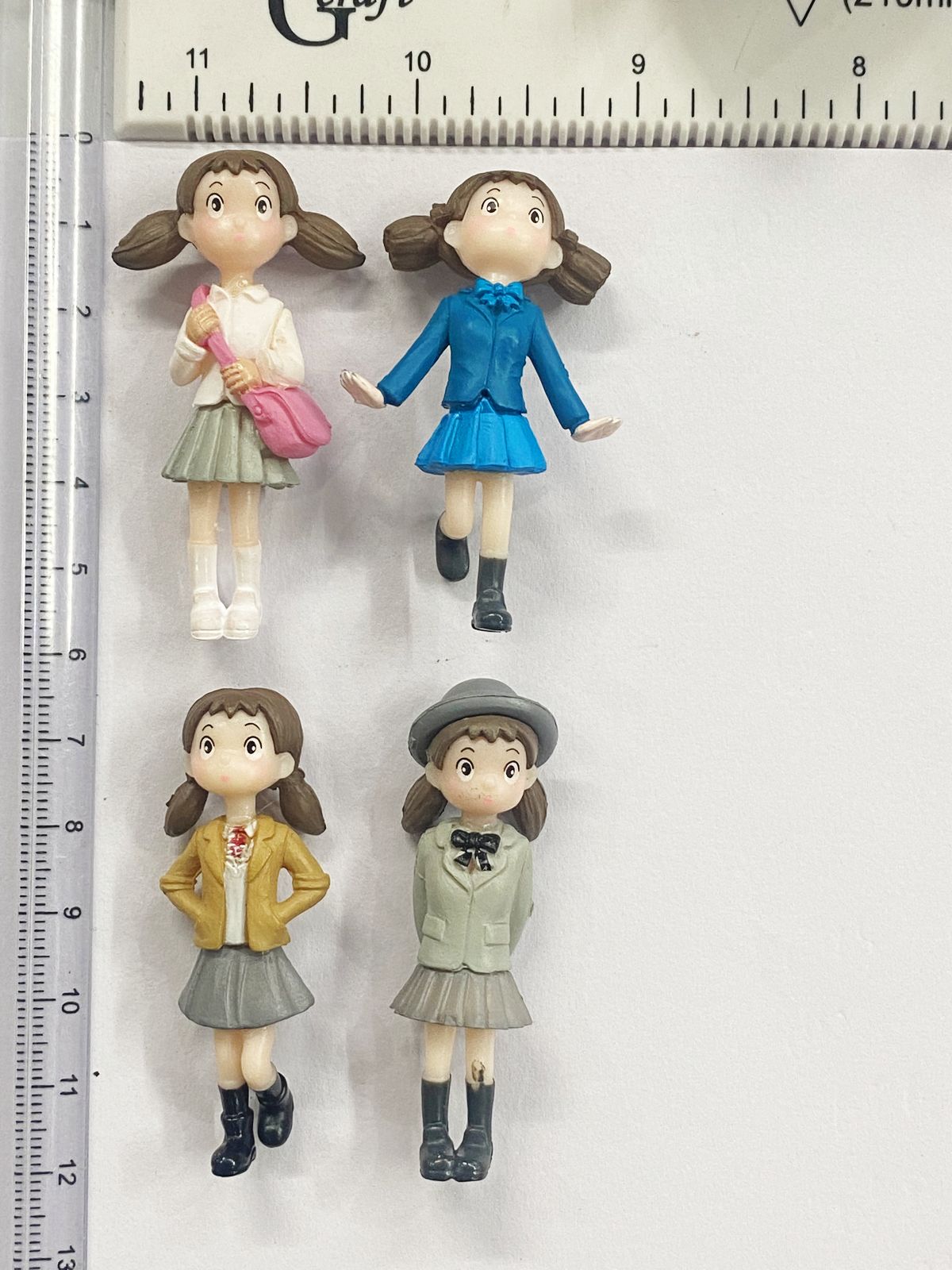 Girl Miniature- 4 pieces , Design – 660