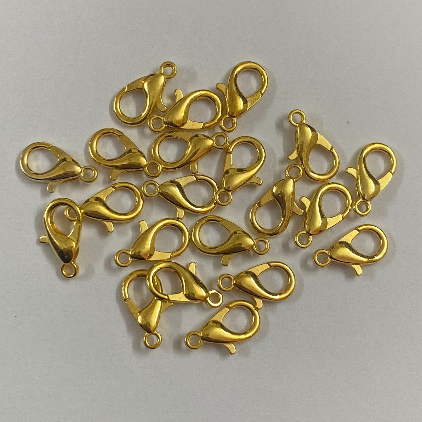 Hooks ( 25 Pieces ) per pack – Gold- 16 mm