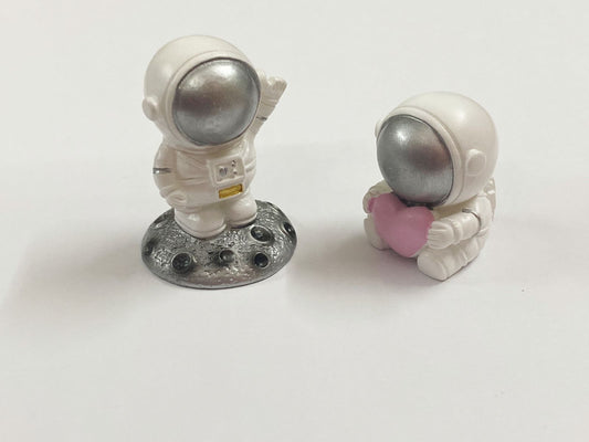 Space Men 2 pieces M-259