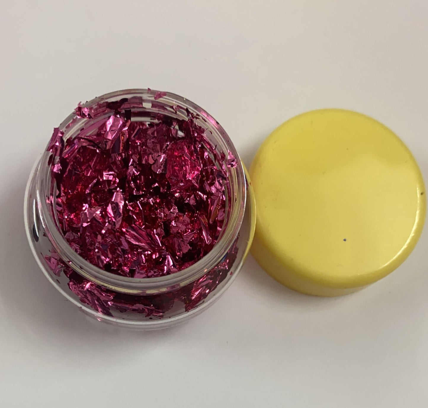 Gliding Foil Flakes- shade – magenta