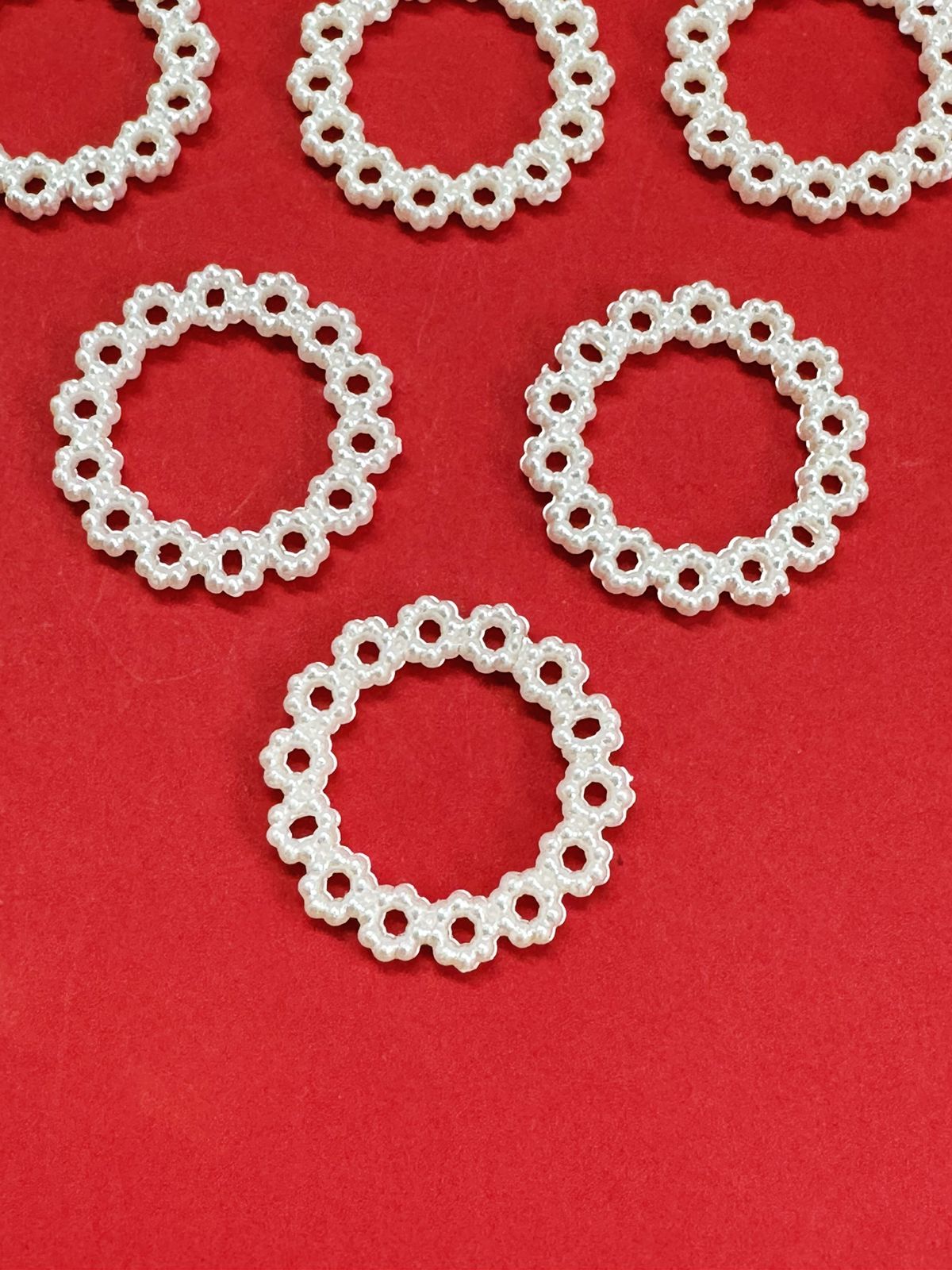 Floral Pearl Ring - 100 pieces